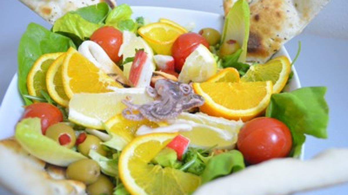 salata_cu_lamaie_59520900