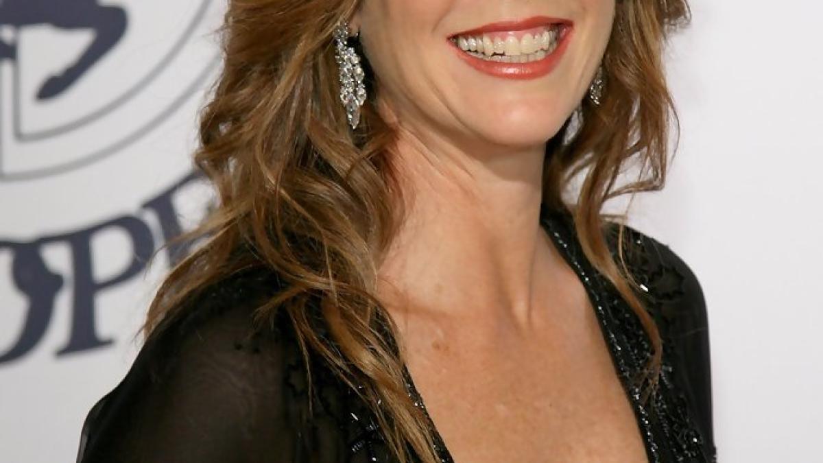 rita_wilson_20667200