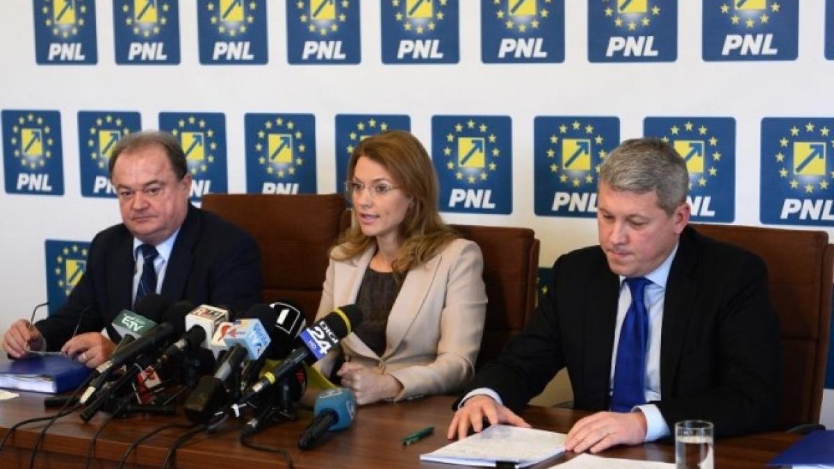 blaga_gorghiu_predoiu_54957600_73527800