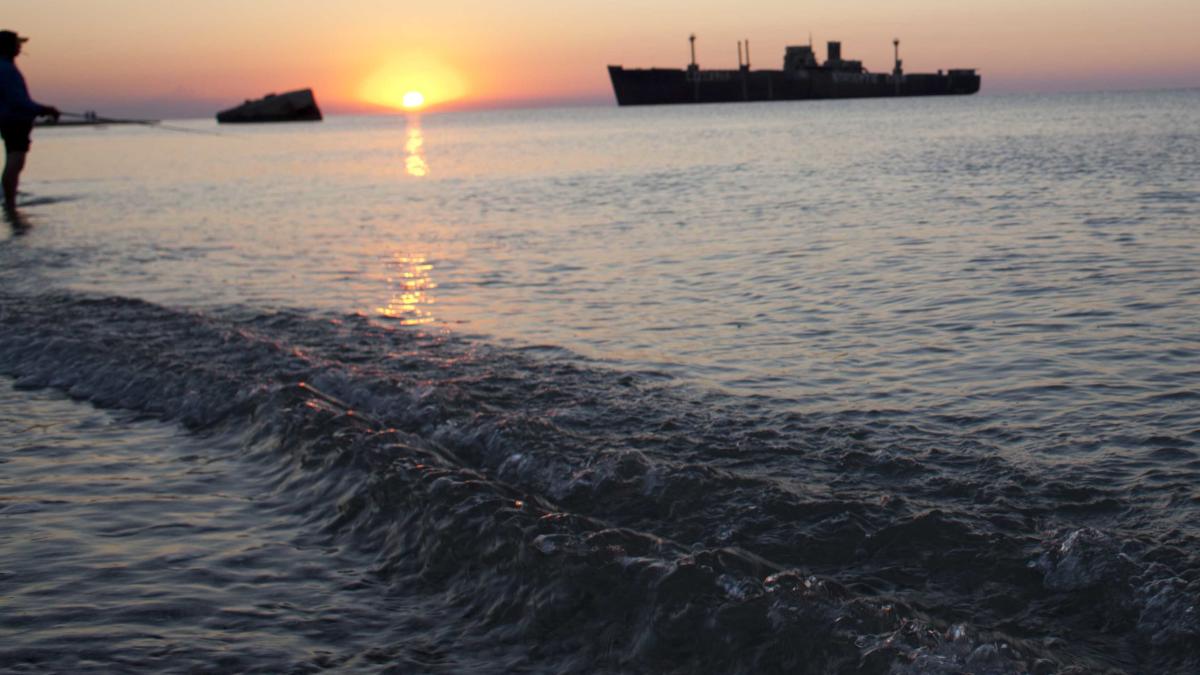 marea_neagra_35083700