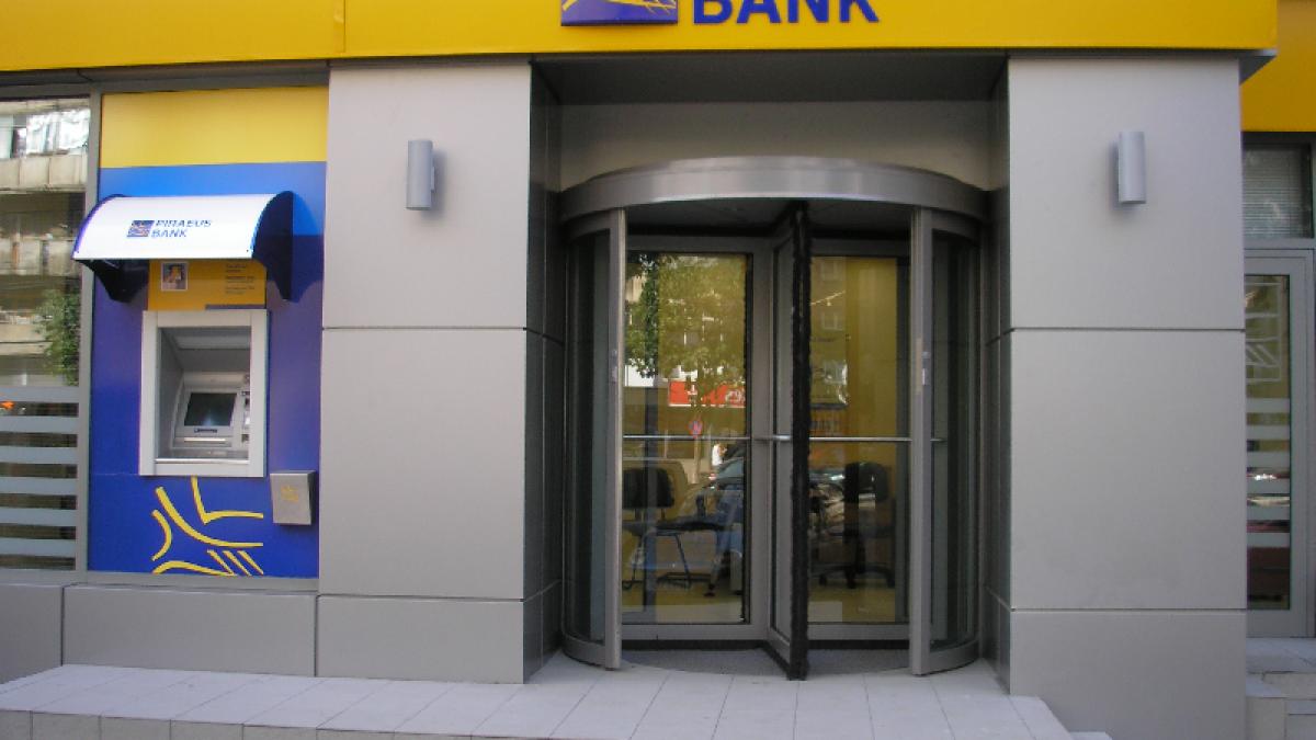 piraeus_bank_07536700