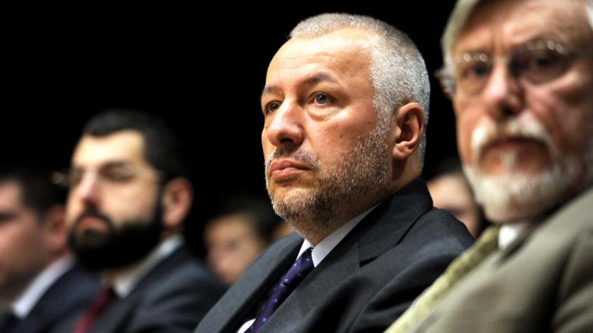 iulian_fota_45063300