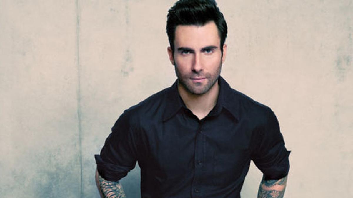 adam levine atacat de un fan video