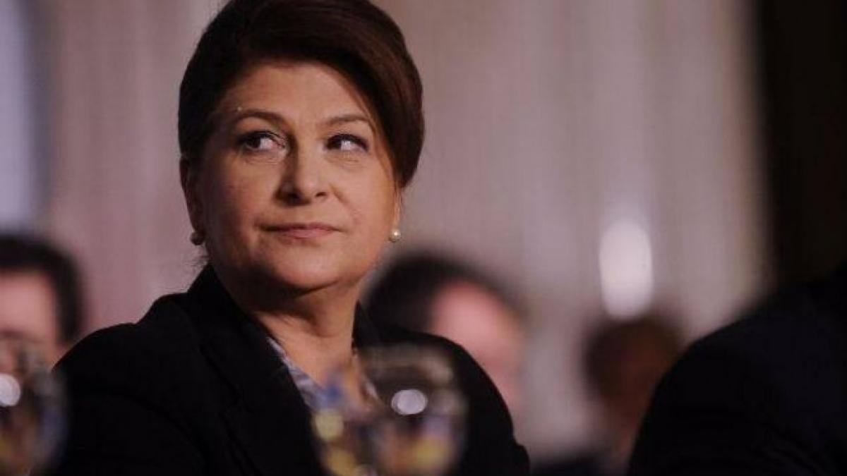 rovana_plumb_99518100_73514200