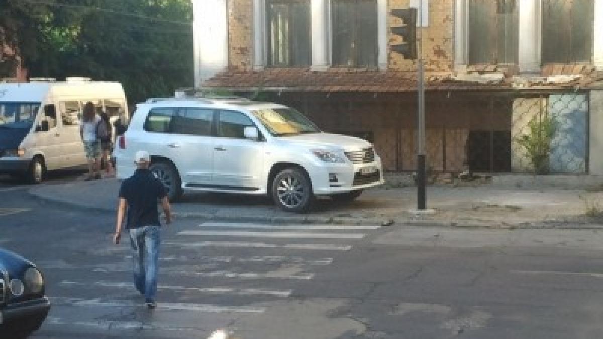 kai_910_14342300_01148400