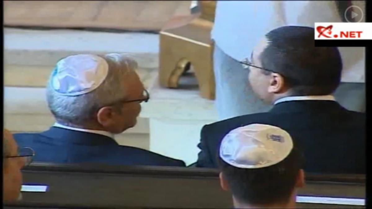 ponta_cu_capul_descoperit_la_evrei_03103100