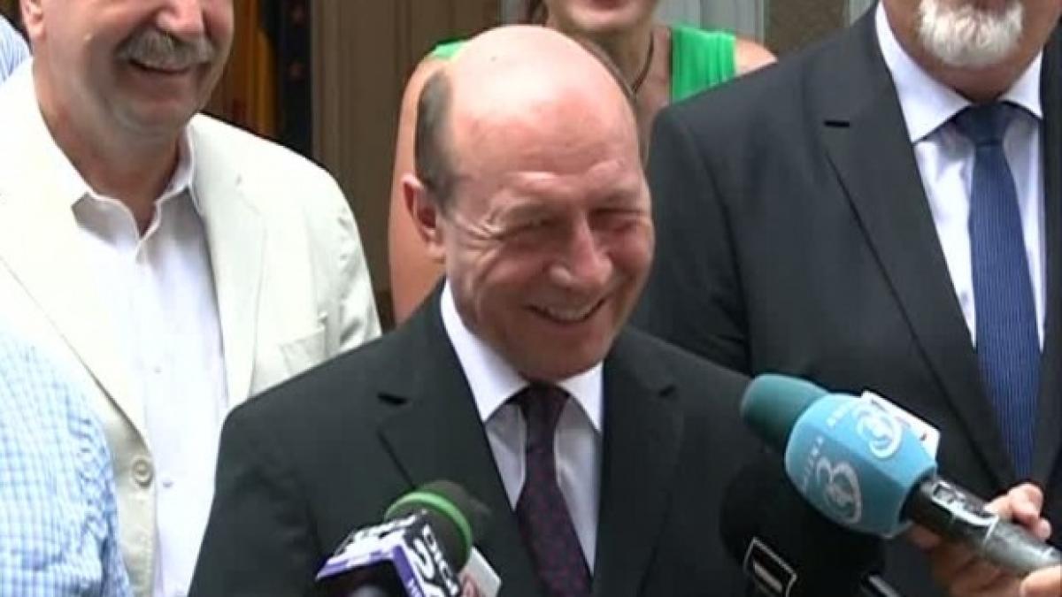 basescu_72552800