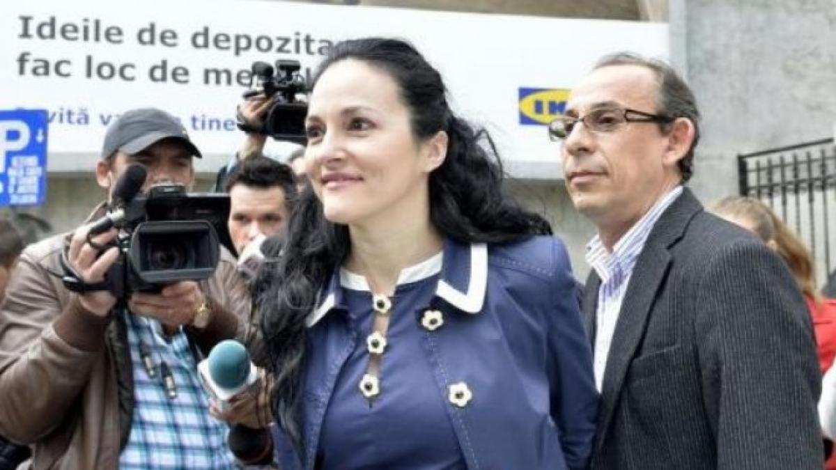 alina_bica_83202700_40257500