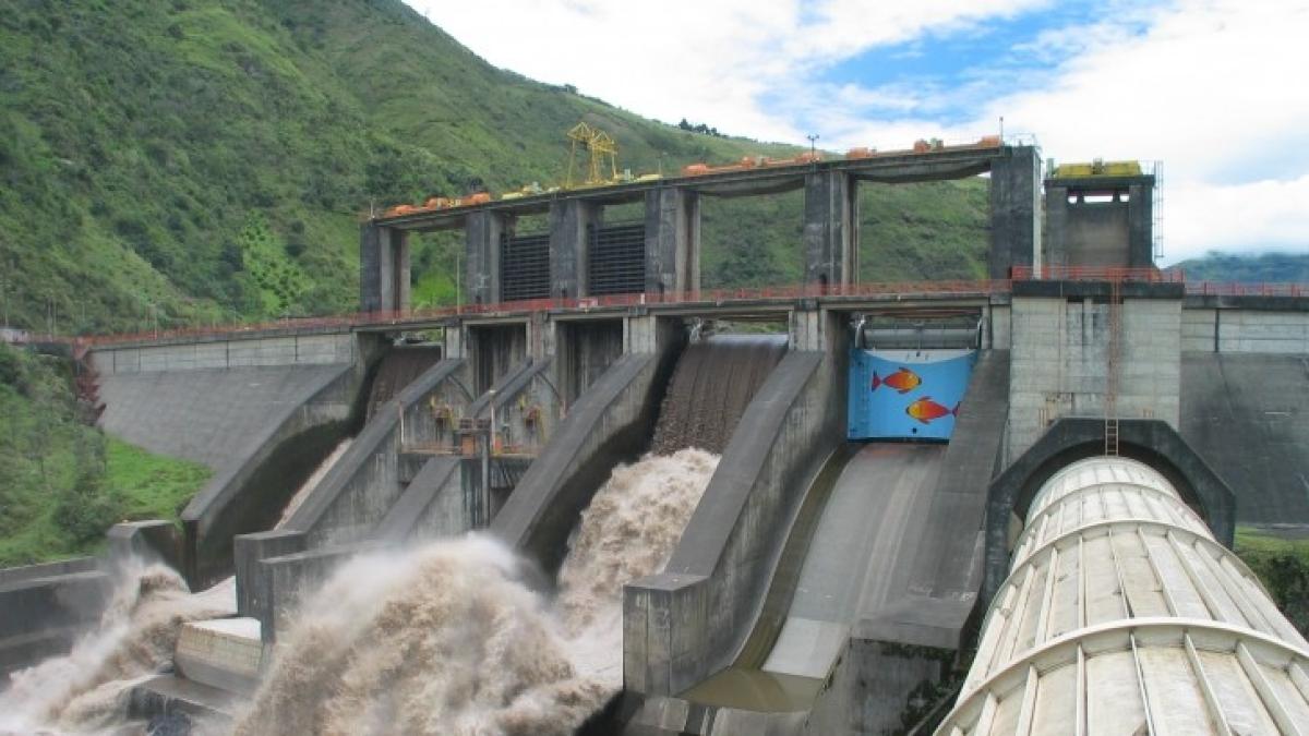 hidroelectrica_82833700