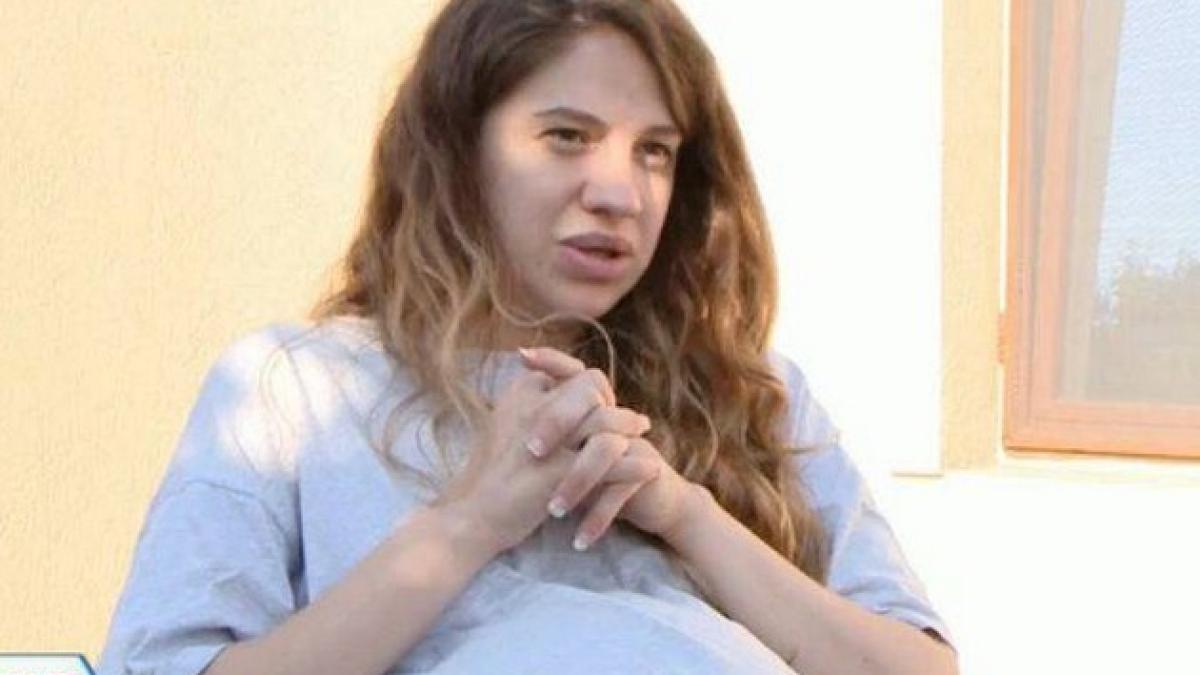 drama prin care trece iulia de la abracadabra