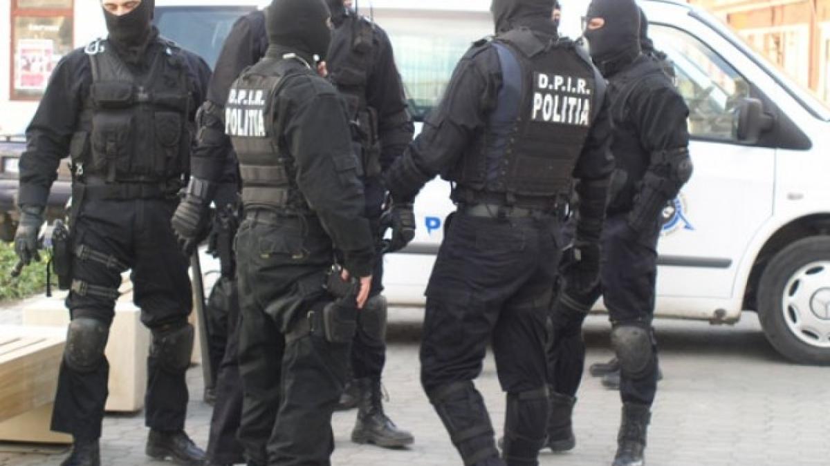 perchezitii_73904100_44699700