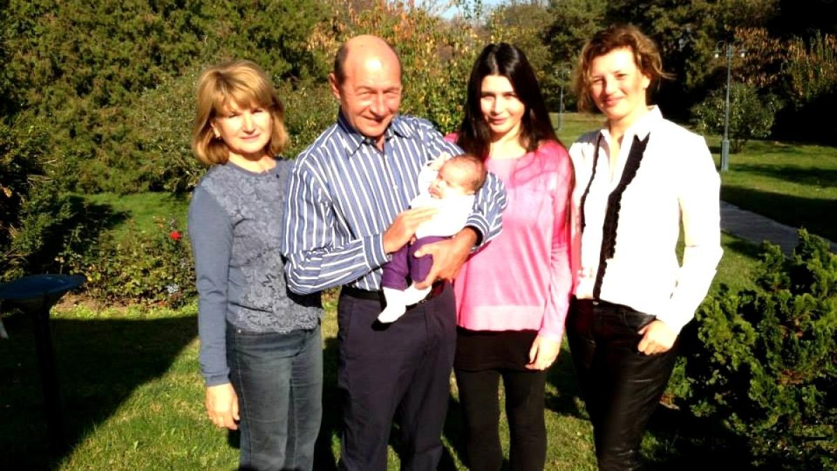 traian_basescu_in_familie_2_27322200