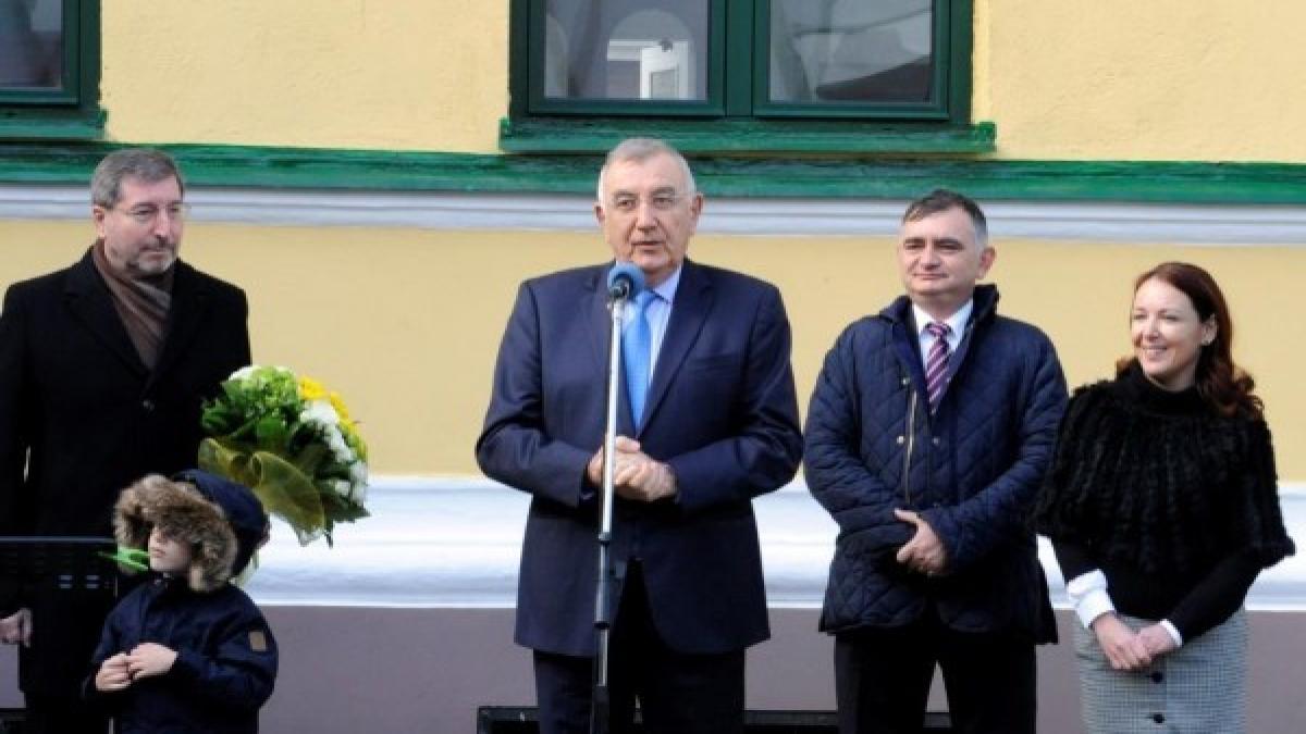 primarul_andrei_chiliman_ambasadorul_germaniei_si_celelalte_oficialitati_prezente_91438300