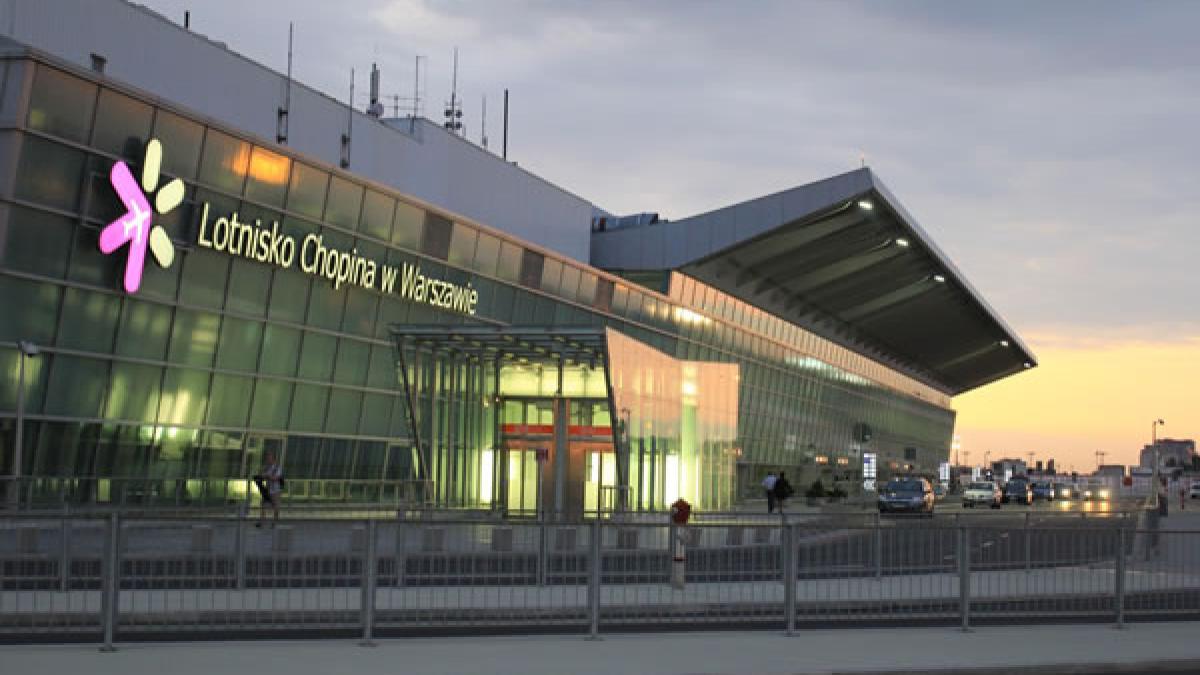 warsaw_airport_airportsineuropecom_07594900