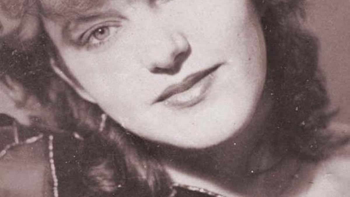 angela_ciochina1985_92473100