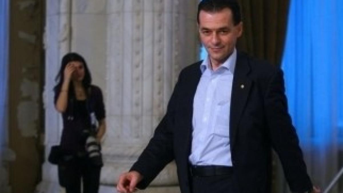 orban_00329100_18228400_14417300_98857000_41498700_66113000_13960900