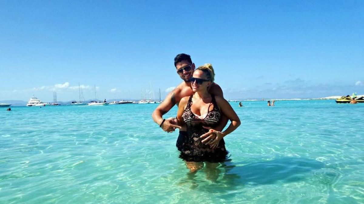 11214188_10153427025784361_415361851341367859_n_15578100