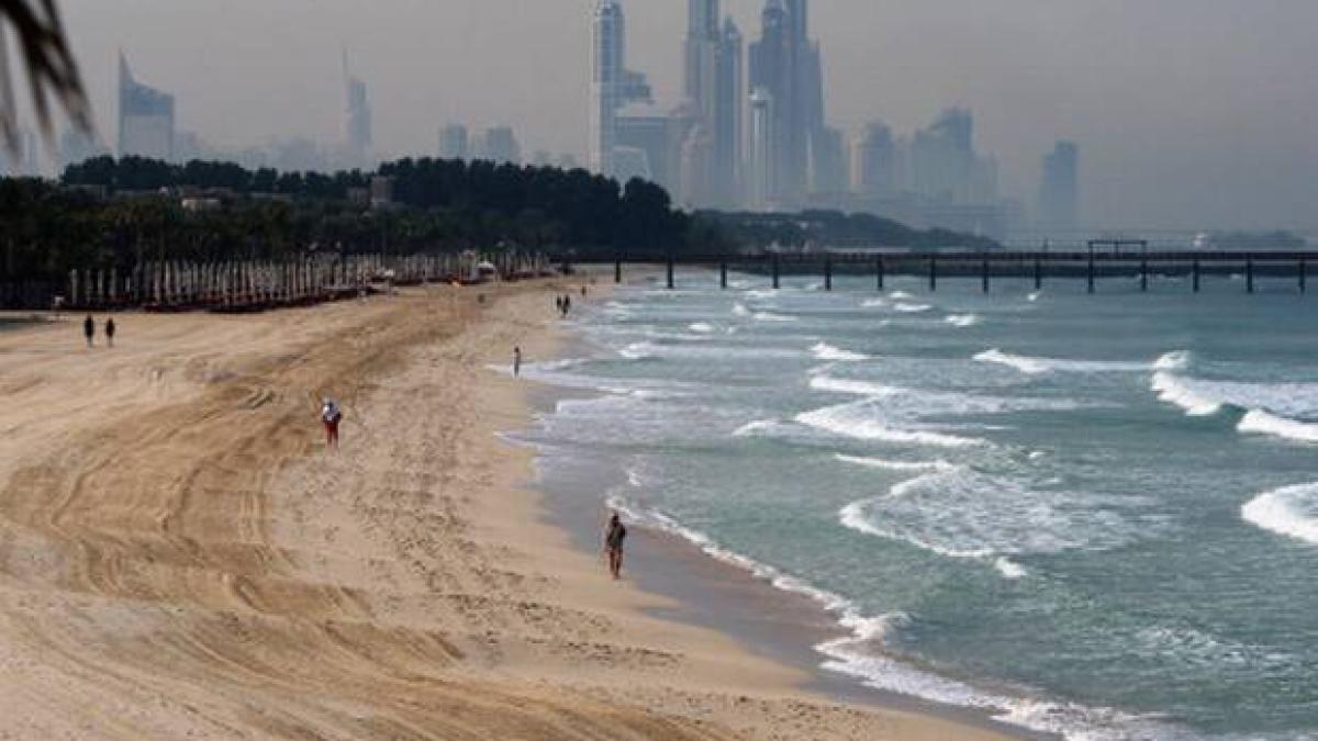 dubaibeach_93172200