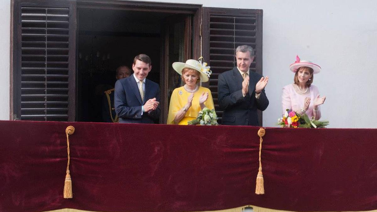 11148665_909947302382329_5019629874702456360_n_73265700