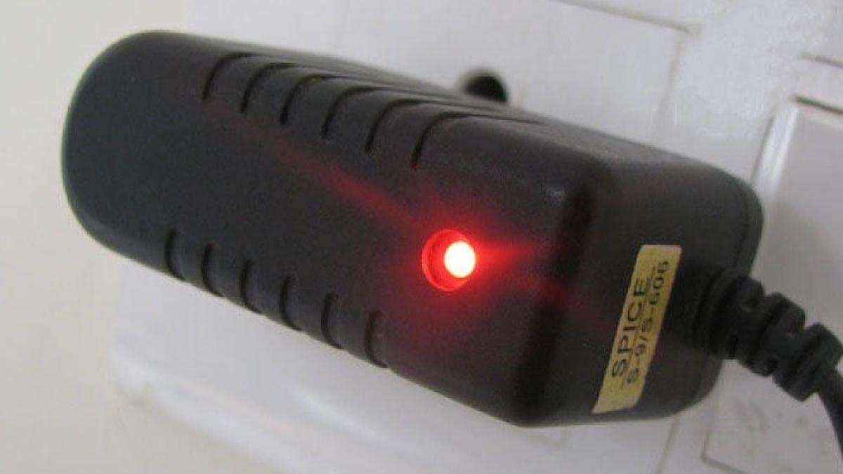 mobile_phone_charger_insight1_16787500