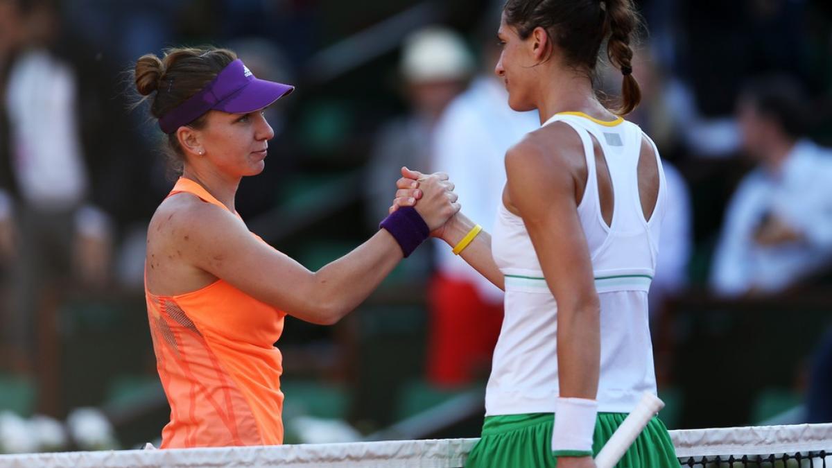 simona_halep_andrea_petkovic_85614200