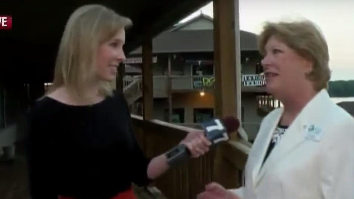 doi jurnalisti de televiziune impuscati mortal in timpul unei transmisiuni in direct video