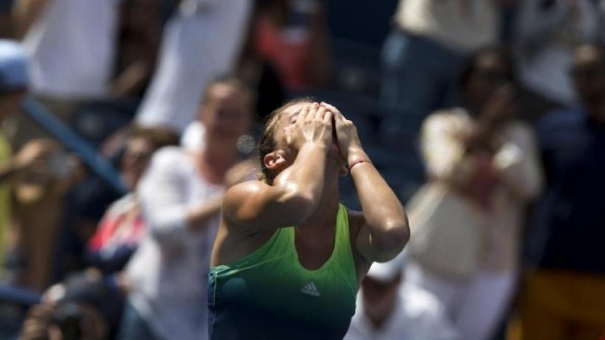 simona_halep___kateryna_bondarenko_live_text__in_turul_2_de_la_us_open_48857400