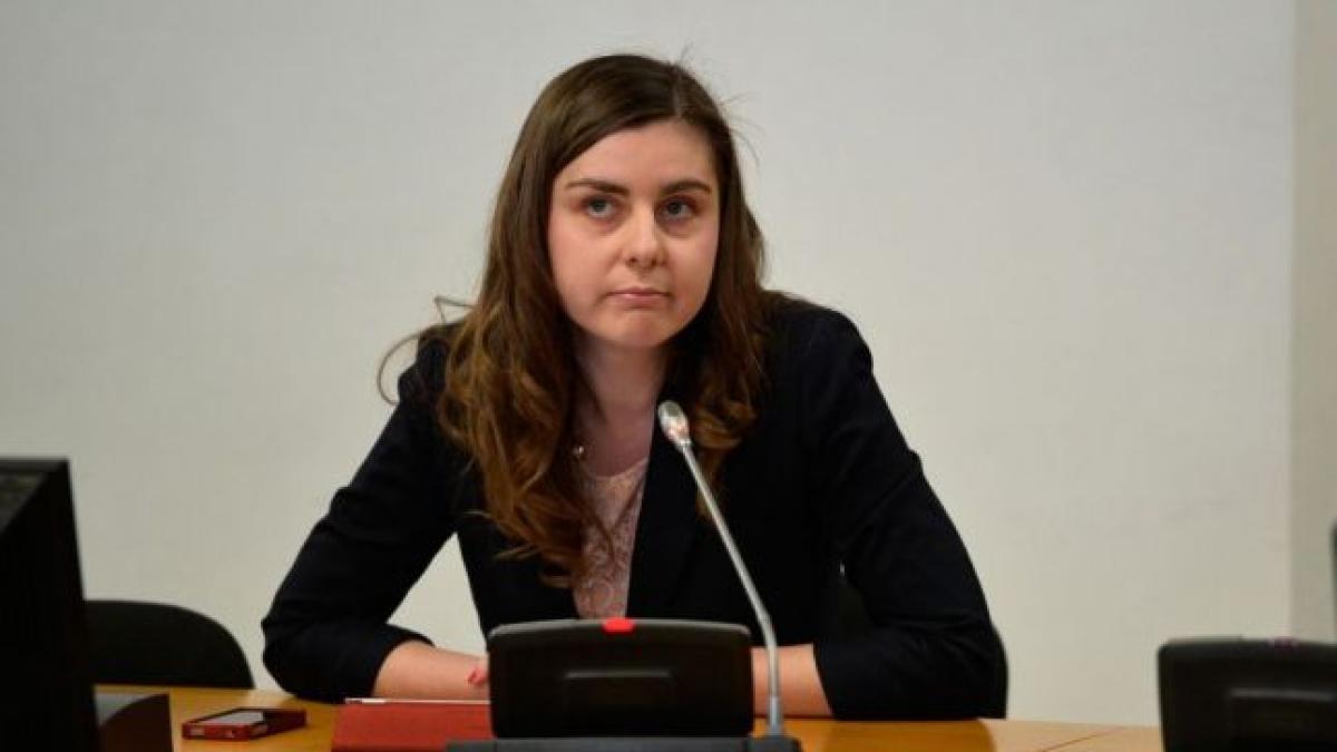 ioana_petrescu_50963800