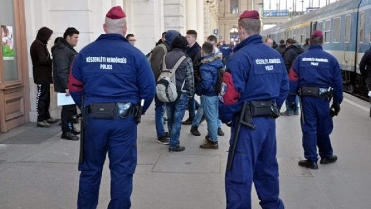 imigranti_ungaria_politie_680x365_52813700