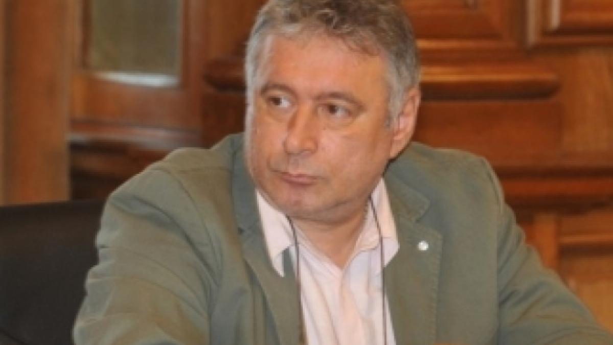 madalin_voicu_26567500_54215000_03979900_92720700_23245000