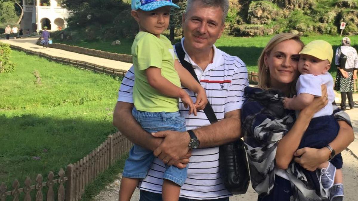 12042860_947467118649429_3437543880856650300_n_69340900