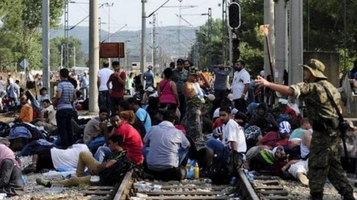 refugiati_sirieni_pe_linia_de_tren_700x336_83847100