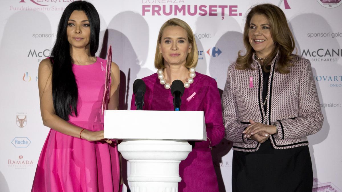 corina_caragea__andreea_esca__mihaela_geoana_40727100