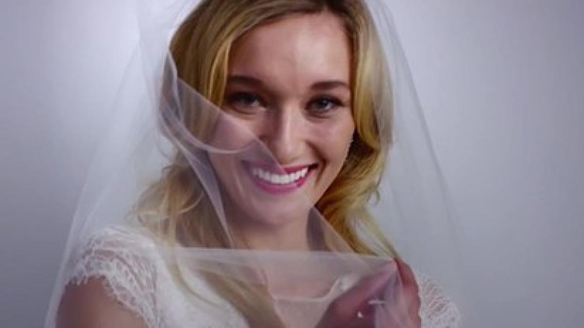 rochii de mireasa la moda pe parcursul a 100 de ani in doar 3 minute