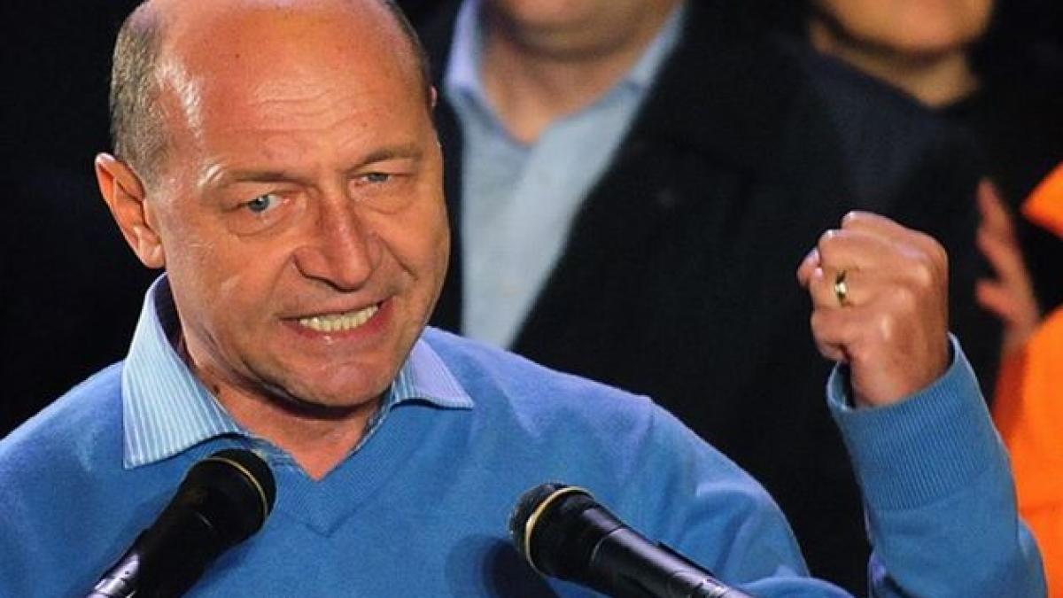traian_basescu_discurs_parlament_23181300