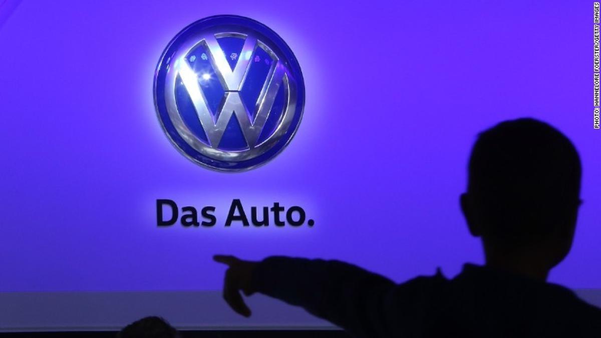 150923171028_volkswagen_sign_780x439_42446900
