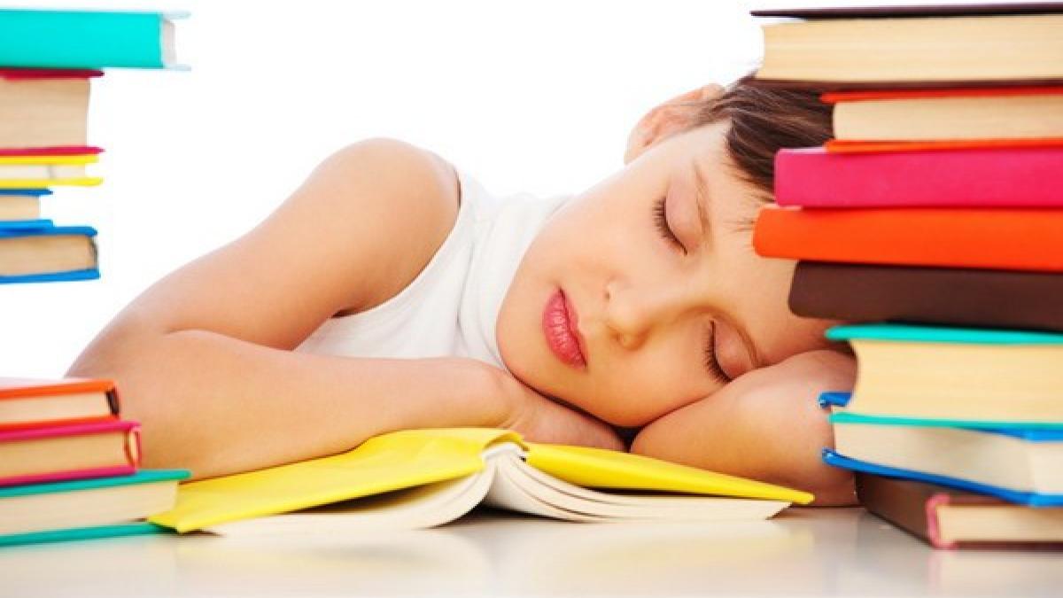 fetita_scoala_somn_11485900