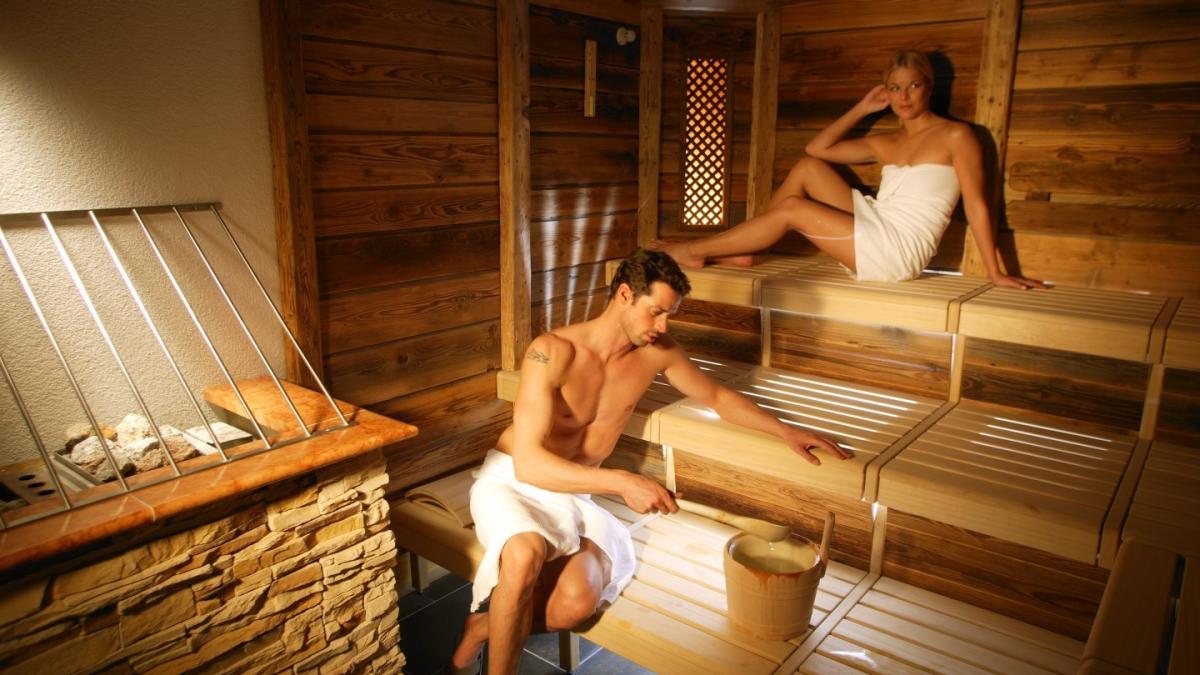 sauna_37873800