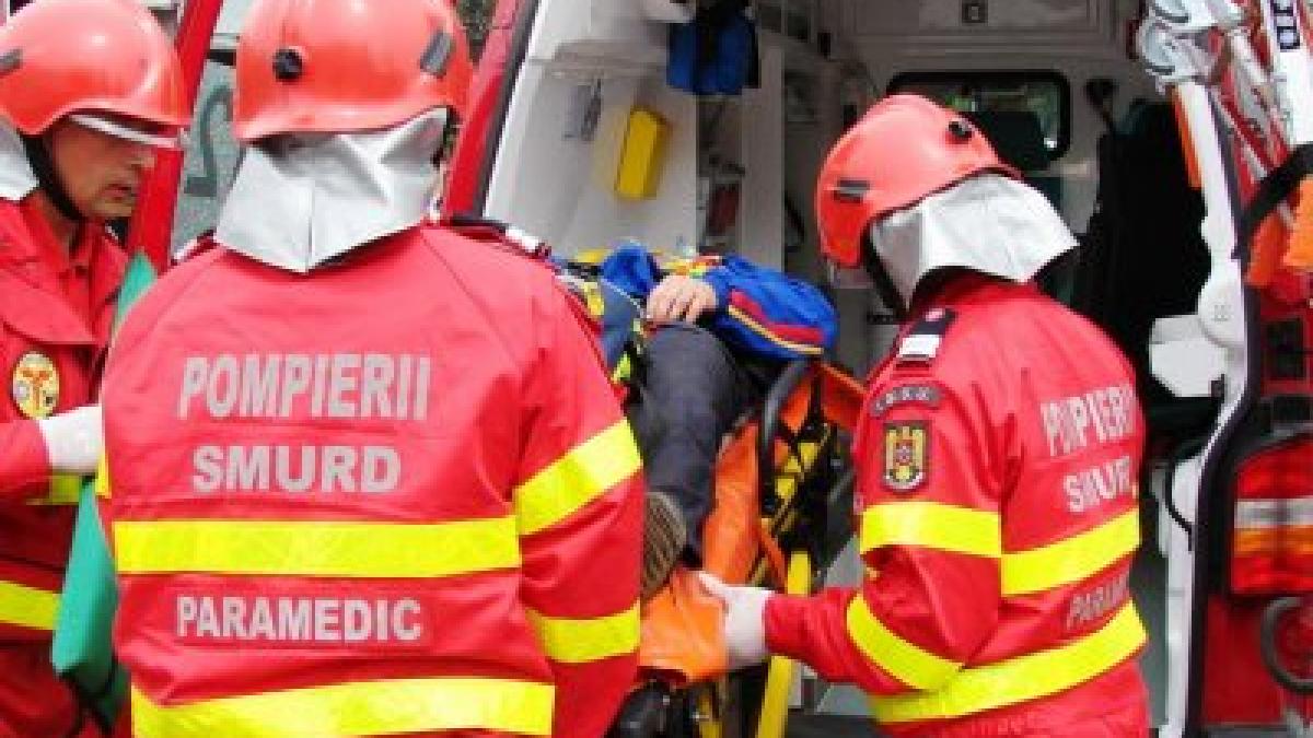 accident_grav_persoane_incarcerate_la_curba_de_la_iesirea_din_23_august_9711_32436900