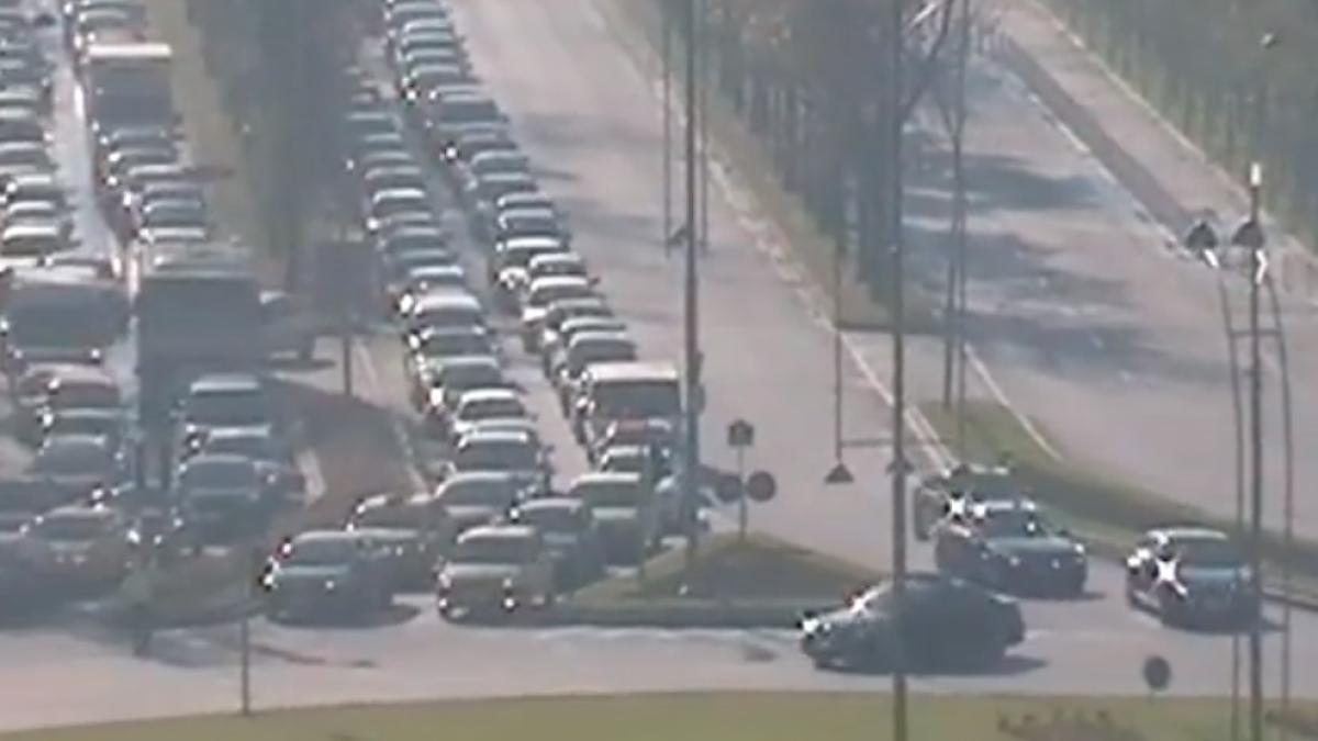 coloana_oficiala_klaus_iohannis__claxonata_87006900