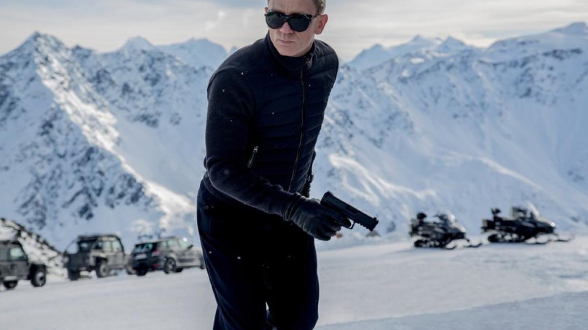 spectre noul film cu james bond sparge toate recordurile cand poate fi vazut i in romania video