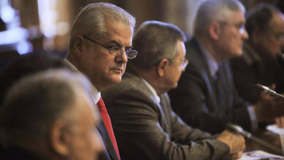 988603_183960705121061_488425044_n_79680400