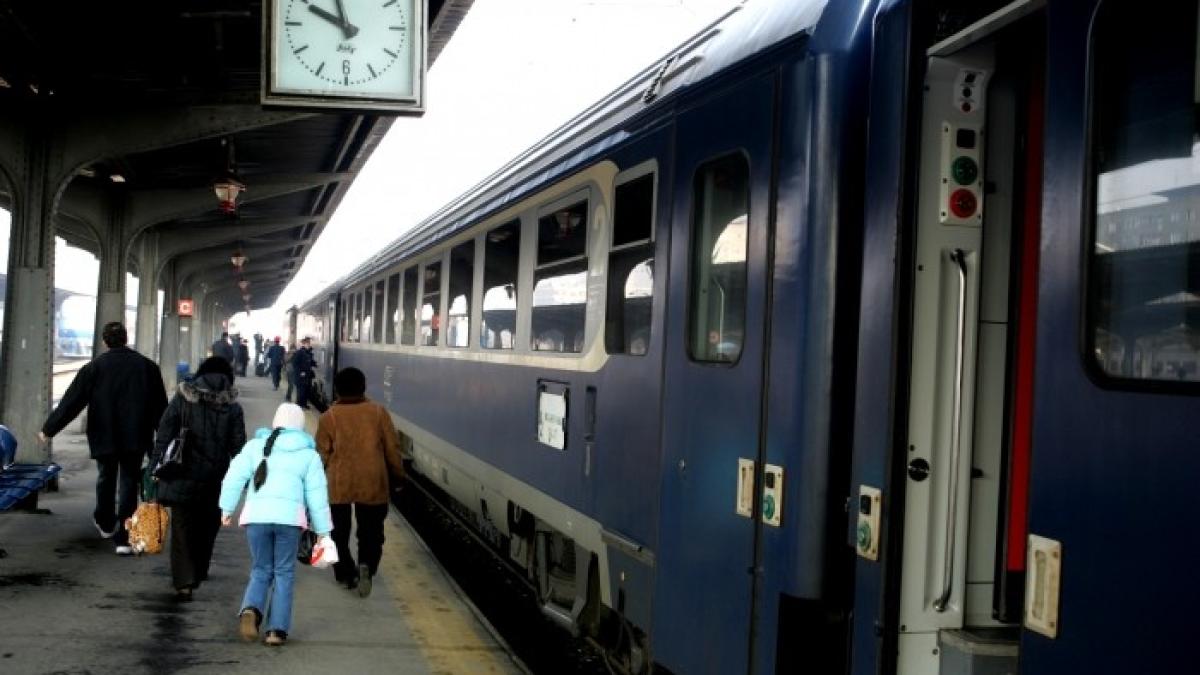 2012_08_28_garnitura_de_tren_in_gara_de_nord_1_rsz_06342200