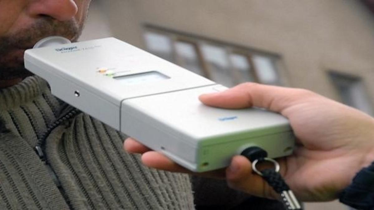 cum_pacalesc_romanii_aparatul_etilotest_380875_39815400