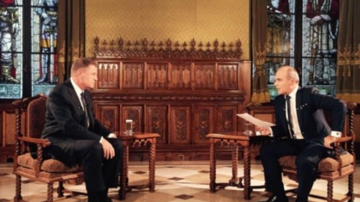 rares_bogdan_iohannis_facebook_680x365_34411400