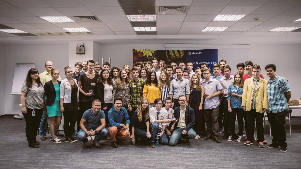 opening_opportunities_microsoft_2015_32792000