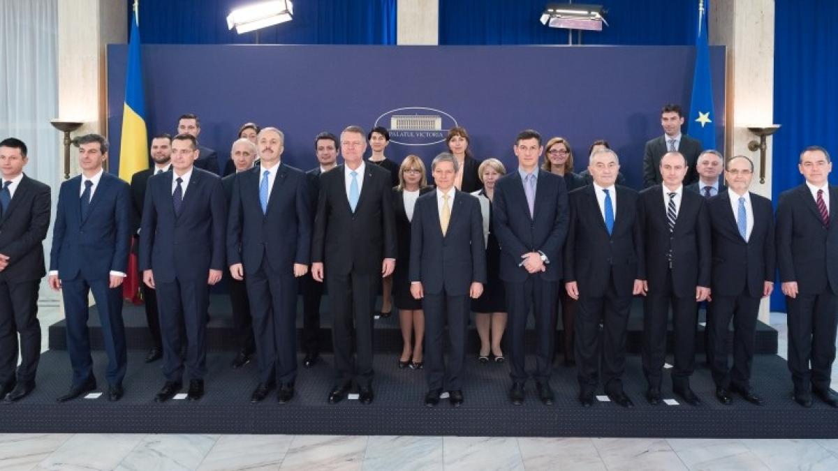 poza_oficiala_guvern_ciolos_71168800