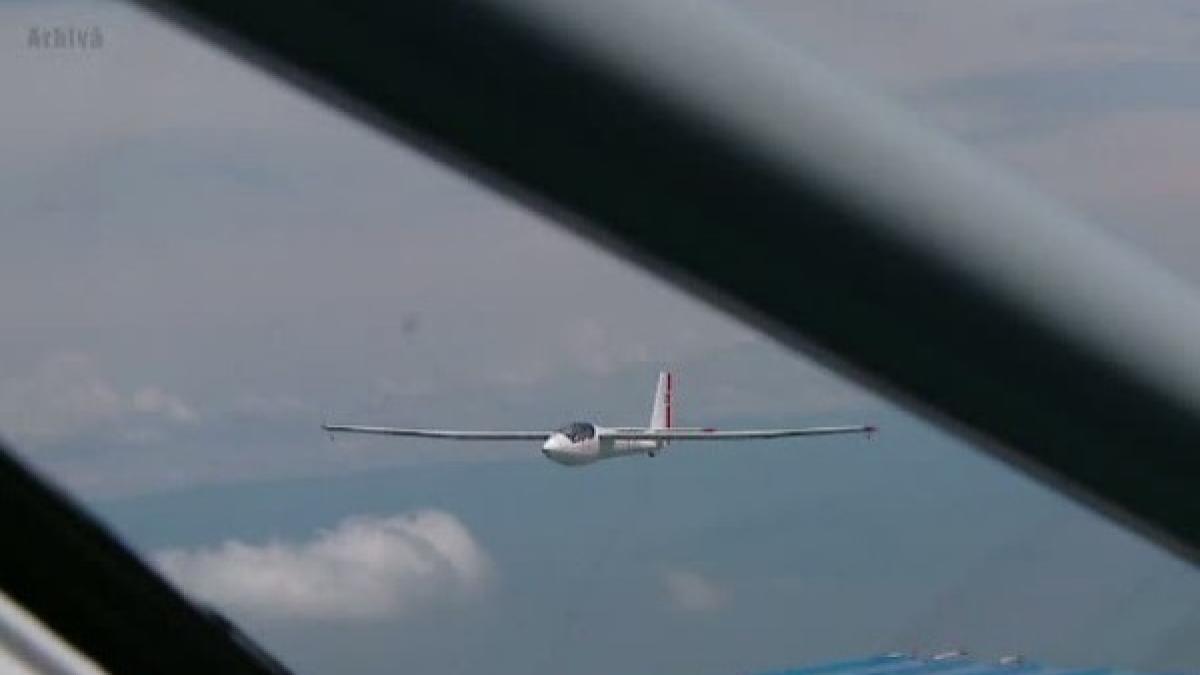 pilot_de_planor_disparut_in_brasov_cautat_cu_avione_elicoptere_si_salvamonti_273101_1_96622100