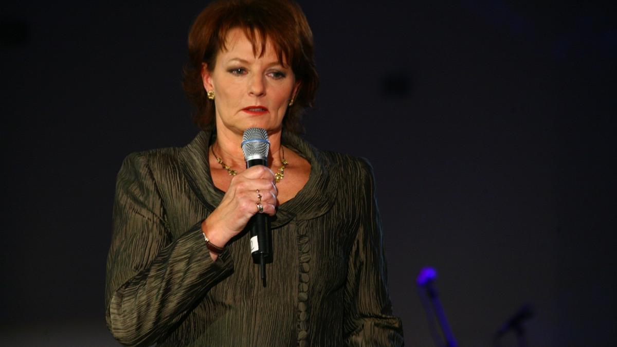 1303378075principesa_margareta_dt_5_88108500