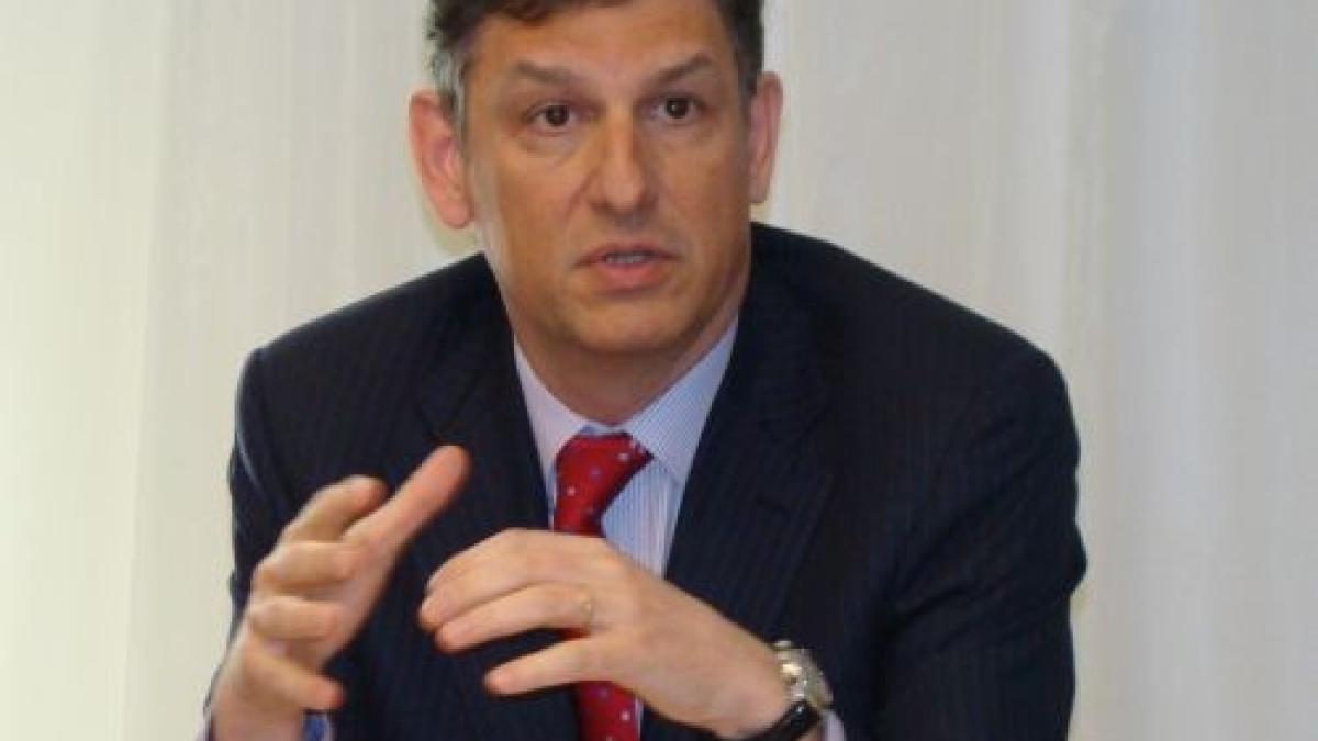 costin_borc_41062000